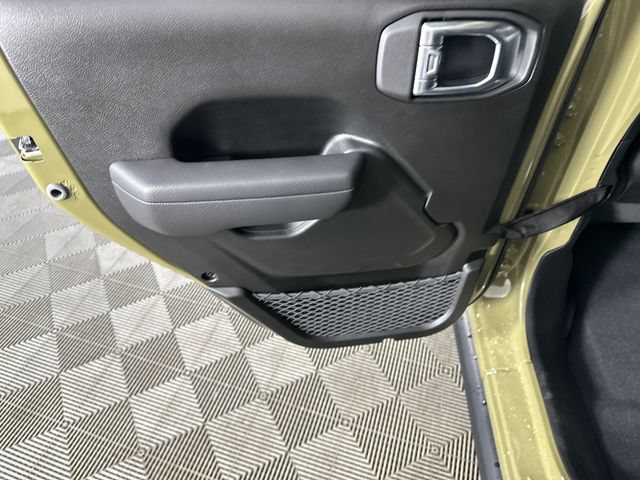 New 2026 Jeep Wrangler Unlimited Rubicon AWD/4WD image 14