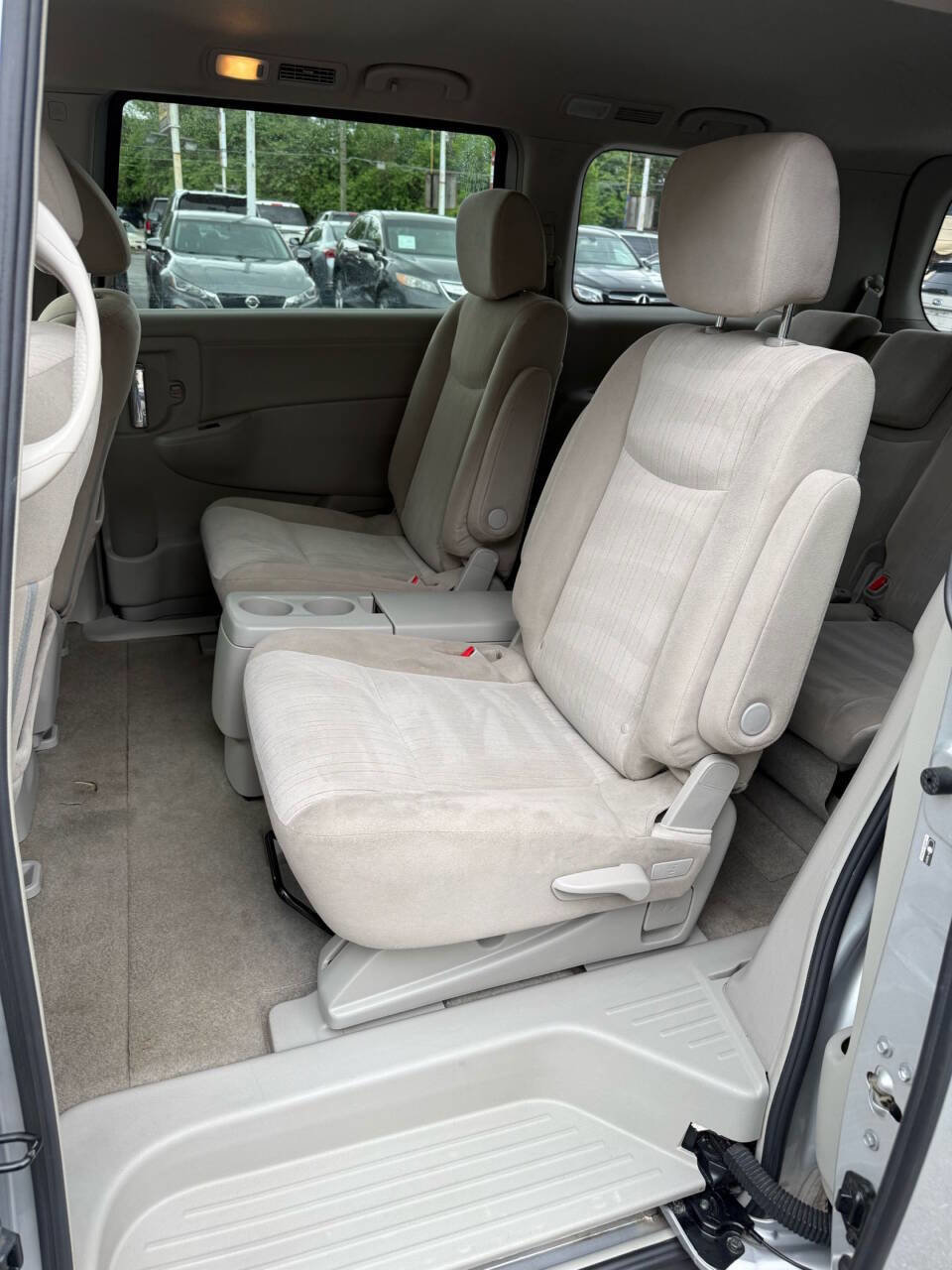 Used 2017 Nissan Quest SV image 11