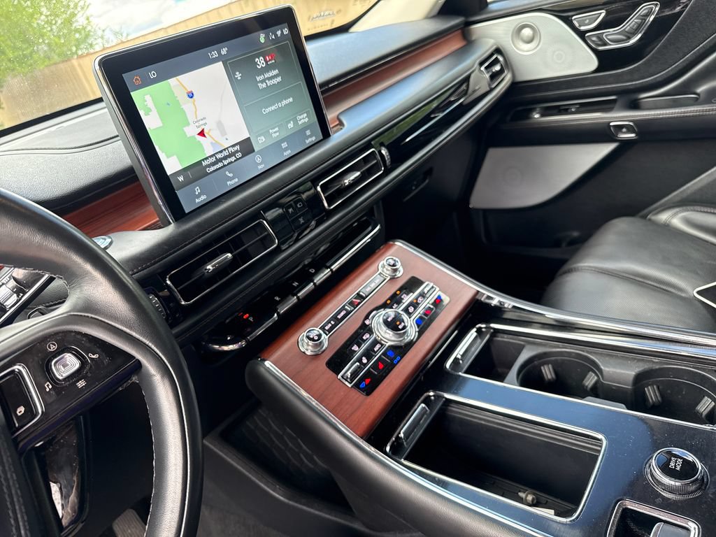 Used 2022 Lincoln Aviator Grand Touring w/ Equipment Group 301A AWD/4WD image 15