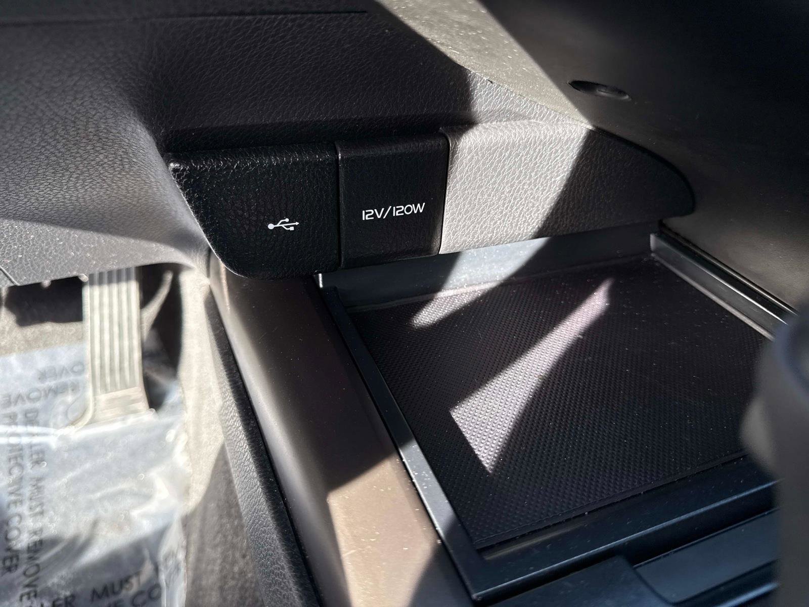 Used 2021 Toyota Camry SE image 26