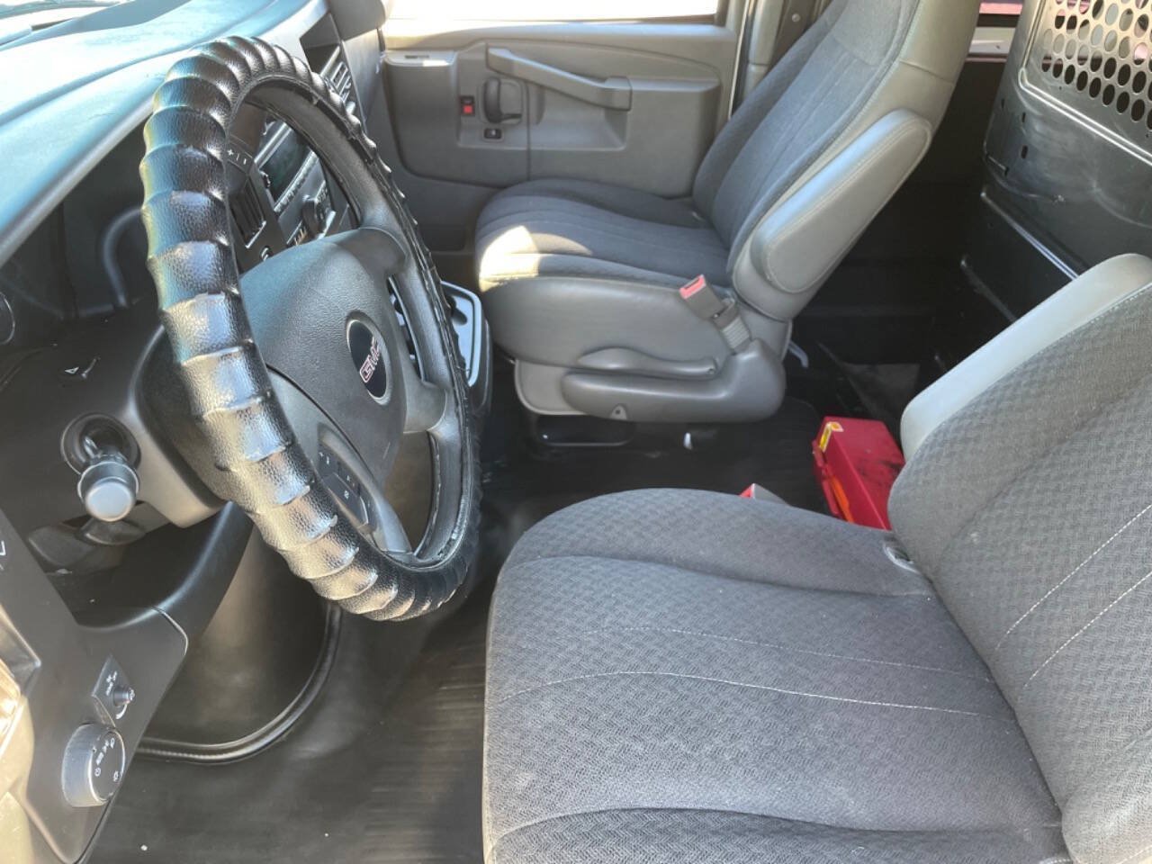 Used 2019 GMC Savana 2500 w/ Driver Convenience Package RWD image 15