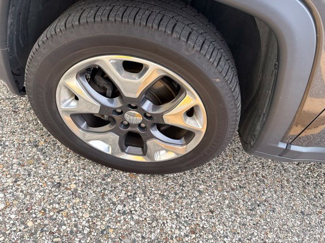 Used 2019 Jeep Compass Limited AWD/4WD image 11