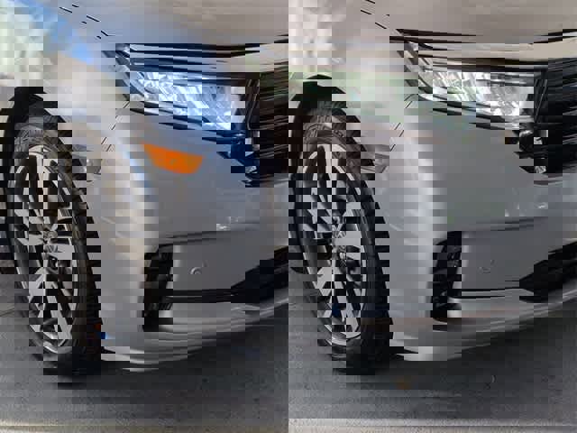 Used 2024 Honda Odyssey Touring image 11