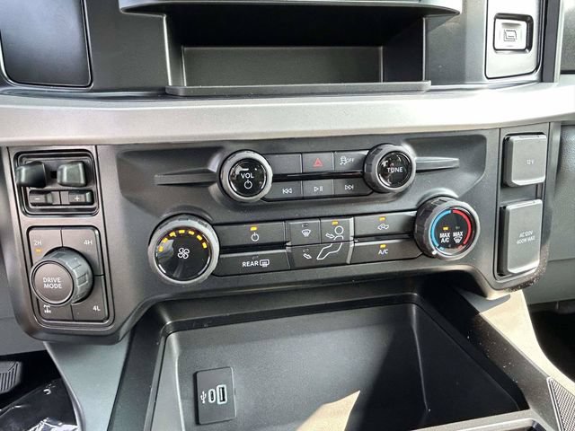New 2026 Ford F250 XLT w/ FX4 Off-Road Package AWD/4WD image 17