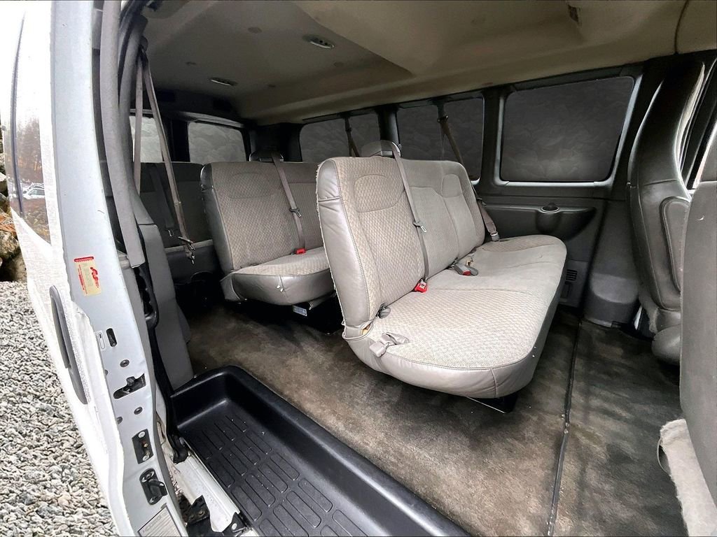 Used 2018 Chevrolet Express 3500 LT w/ LT Preferred Equipment Group image 24