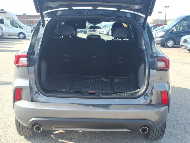 Used 2023 Ford Escape ST-Line w/ Tech Pack #1 AWD/4WD image 10