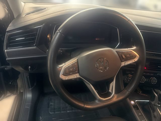 Certified 2023 Volkswagen Jetta SE FWD image 12