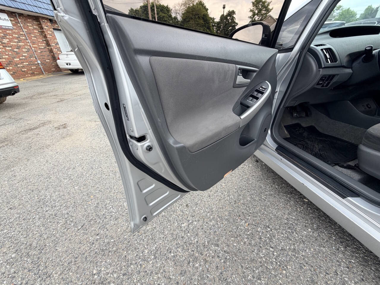 Used 2011 Toyota Prius Three FWD image 30