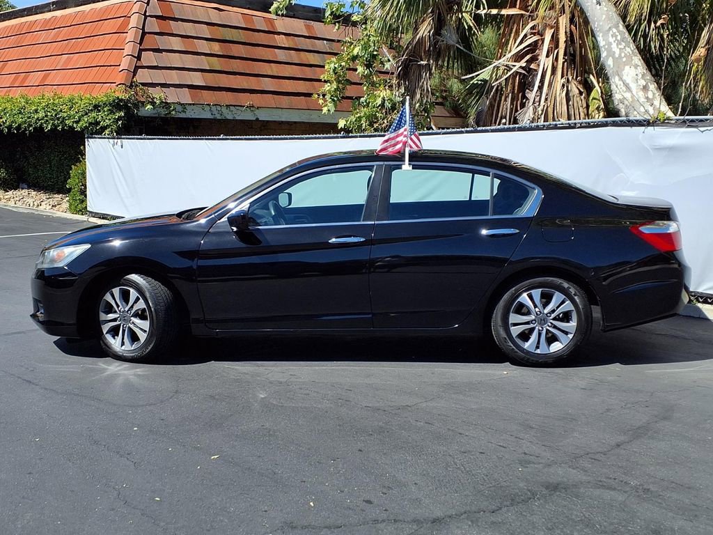 Used 2013 Honda Accord LX image 3
