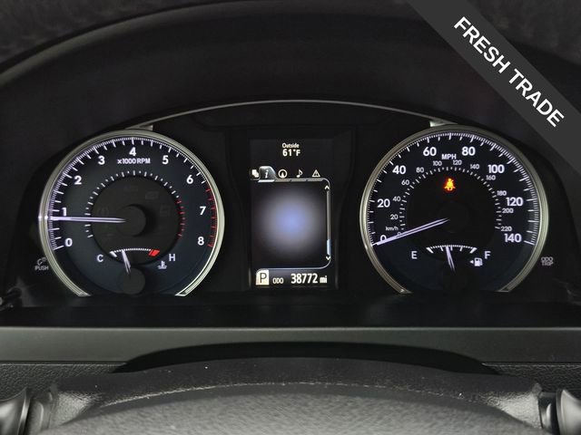 Used 2017 Toyota Camry XLE w/ Moonroof Package FWD image 29