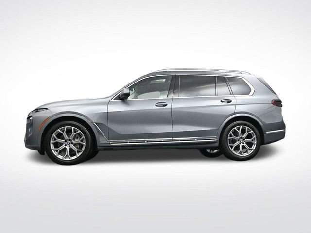 Used 2024 BMW X7 xDrive40i image 39