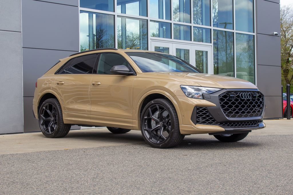 Used 2025 Audi RS Q8 performance AWD/4WD image 3