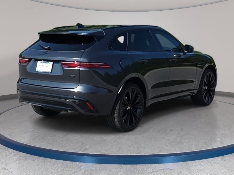 Used 2026 Jaguar F-PACE R-Dynamic S AWD/4WD image 5