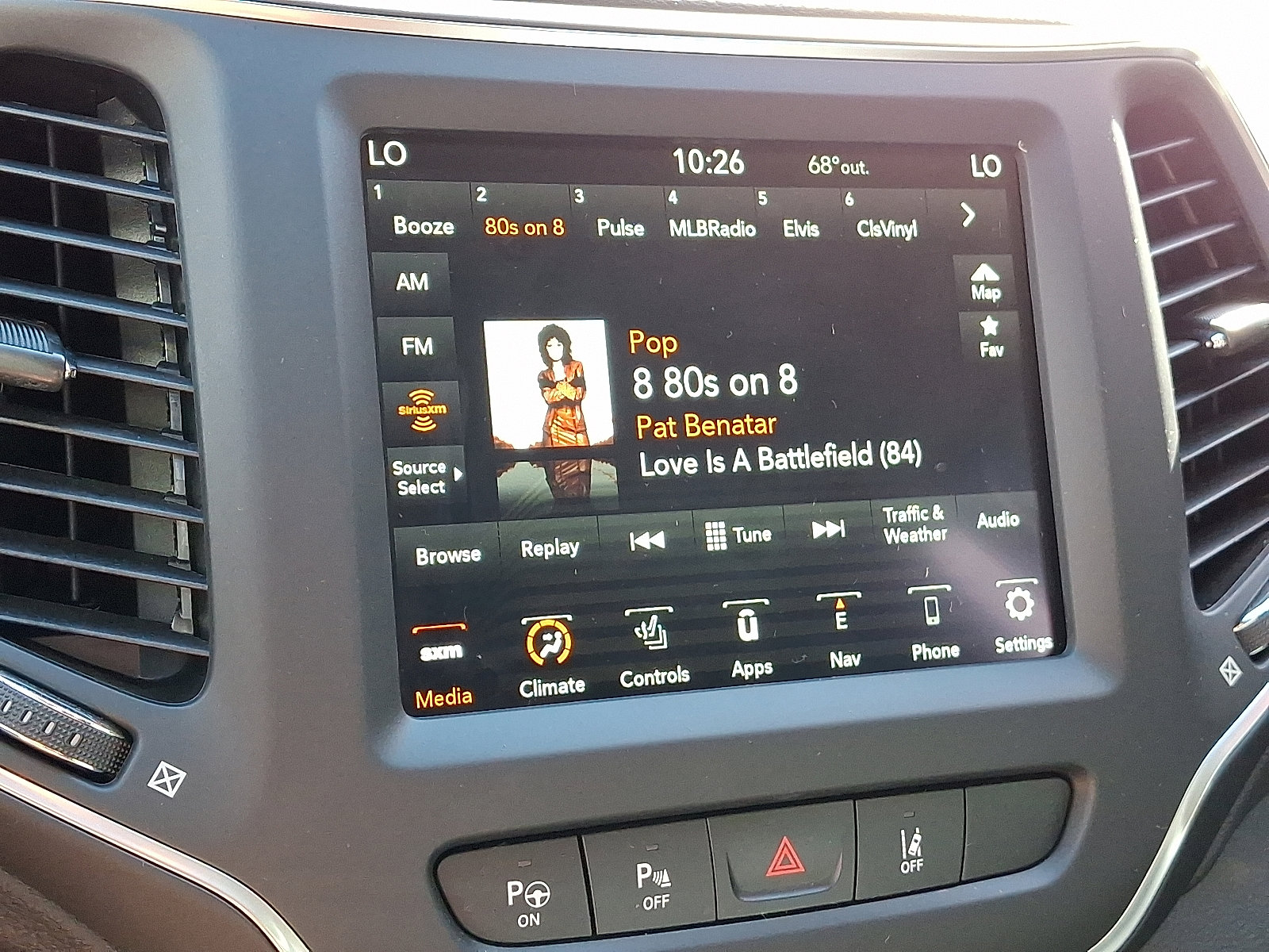 Certified 2023 Jeep Cherokee Altitude Lux image 17