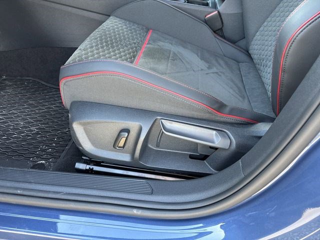 New 2026 Volkswagen GTI SE image 11