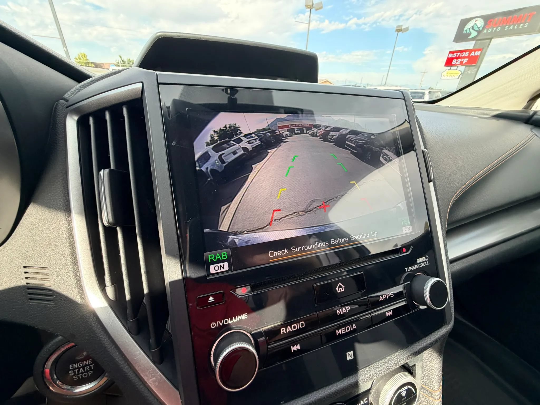 Used 2019 Subaru Crosstrek 2.0i Limited w/ Moonroof Package w/Navigation AWD/4WD image 18