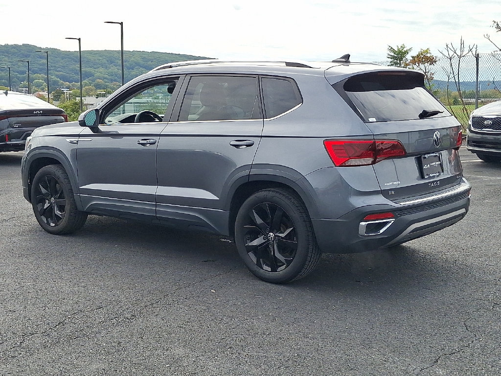 Used 2022 Volkswagen Taos SE AWD/4WD image 4