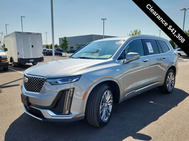 Used 2025 Cadillac XT6 Premium Luxury image 4