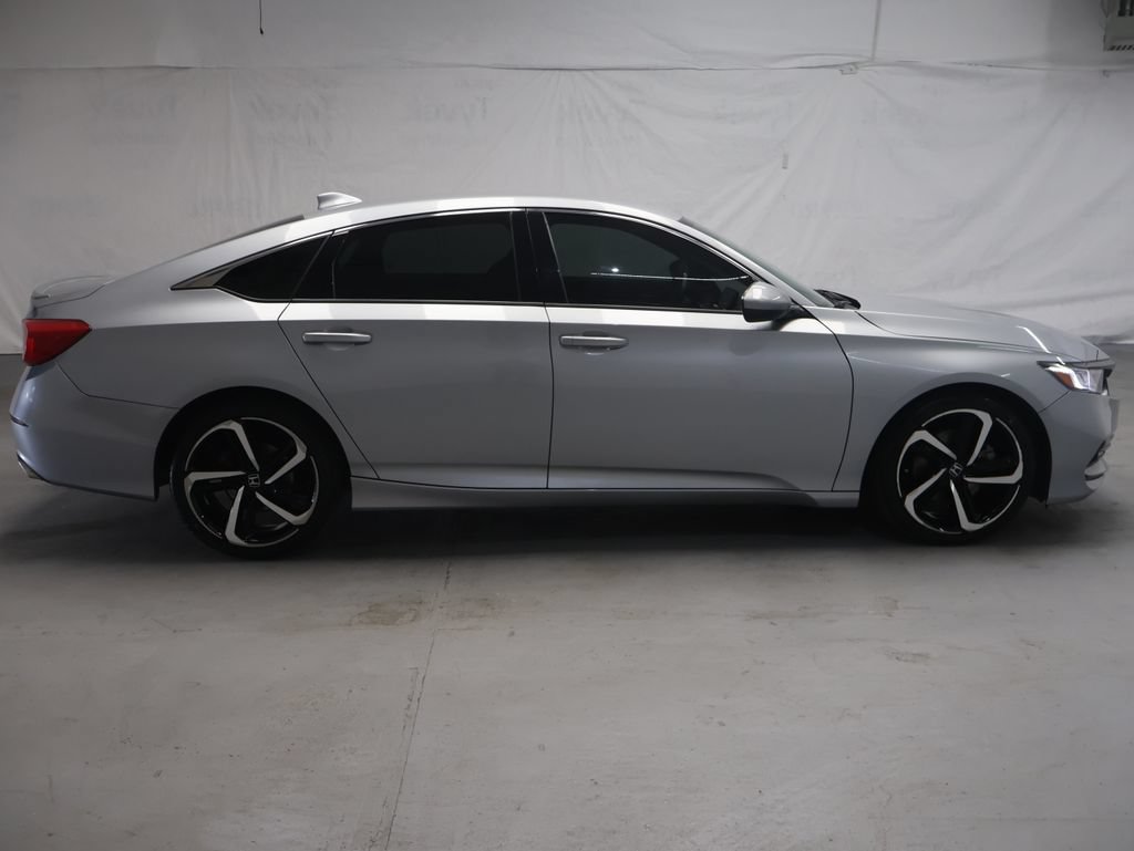 Used 2018 Honda Accord Sport image 8