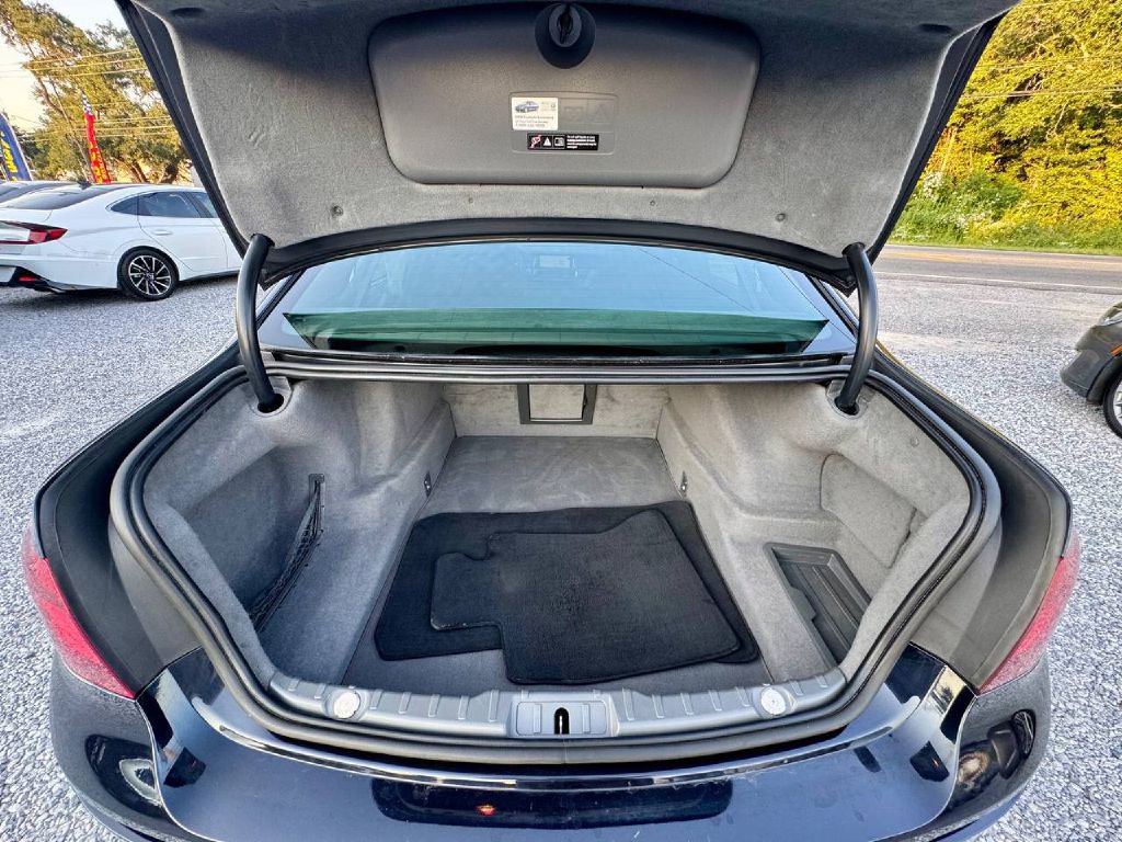 Used 2015 BMW 750i xDrive image 11