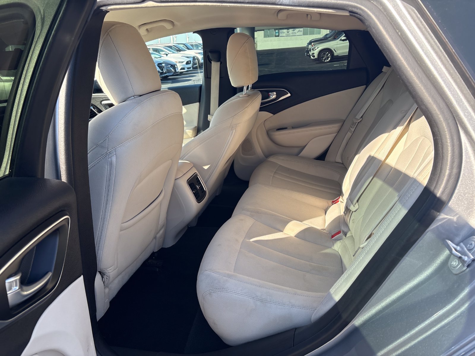 Used 2016 Chrysler 200 Limited w/ Convenience Group FWD image 20