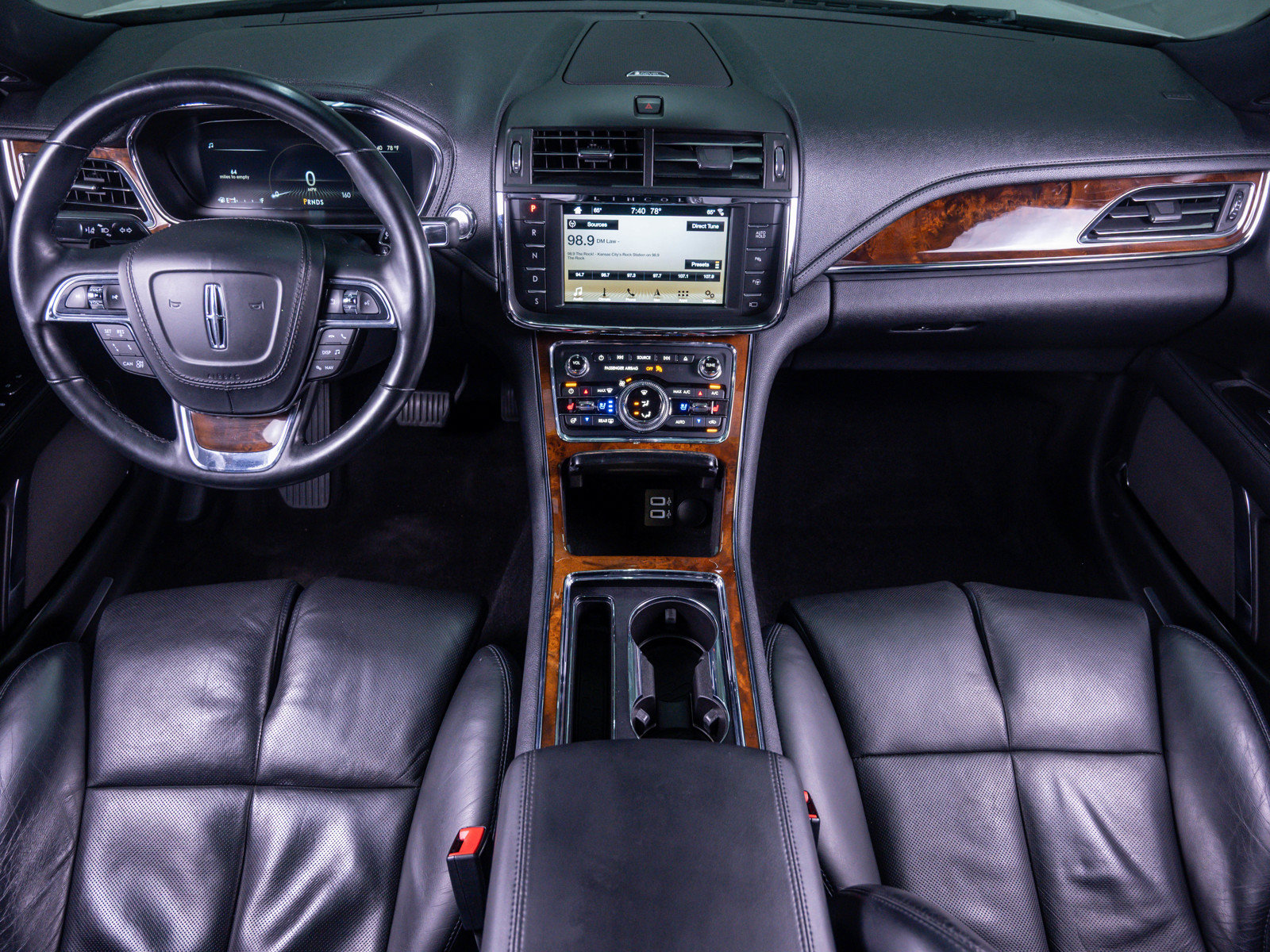 Used 2017 Lincoln Continental Reserve AWD/4WD image 15