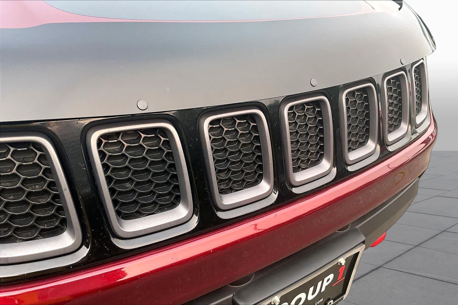 Used 2021 Jeep Compass Trailhawk AWD/4WD image 28