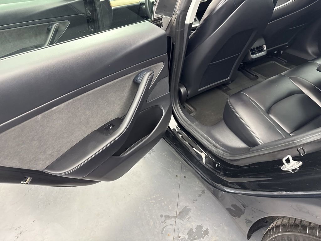 Used 2021 Tesla Model 3 Standard Range Plus RWD image 35