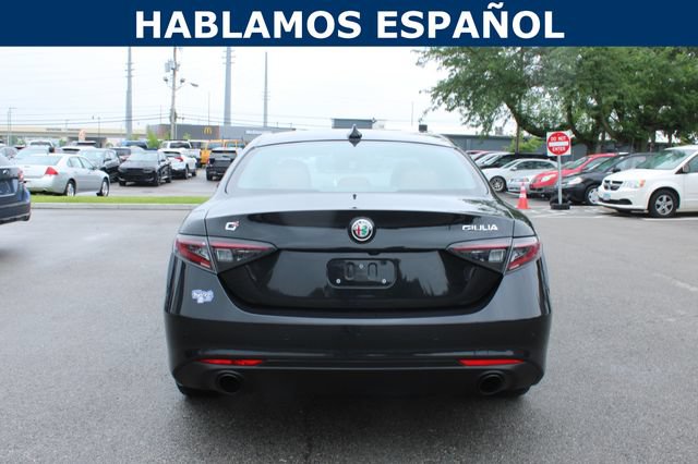 Used 2024 Alfa Romeo Giulia Ti AWD/4WD image 4