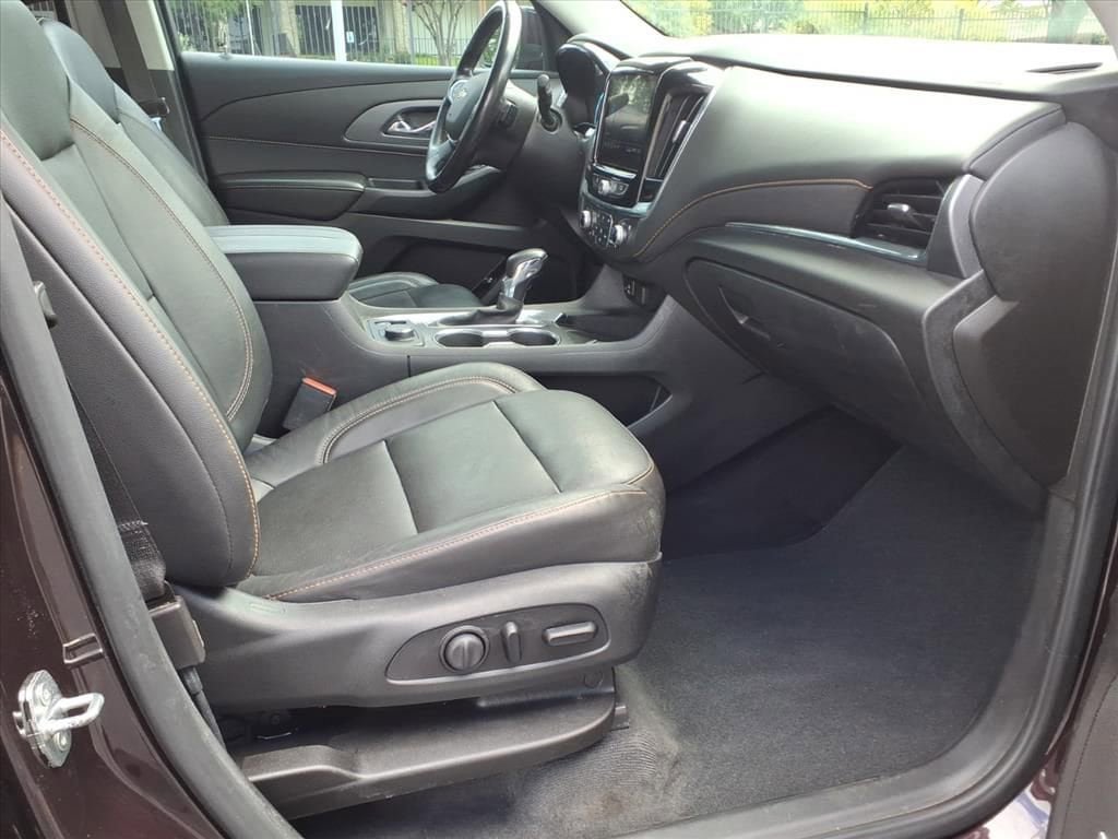 Used 2021 Chevrolet Traverse Premier FWD image 21