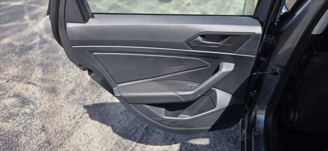 Used 2019 Volkswagen Jetta S w/ Driver Assistance Package image 12