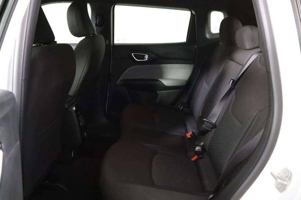Used 2024 Jeep Compass Sport AWD/4WD image 16