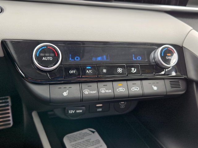New 2026 Hyundai Elantra SEL Sport FWD image 8