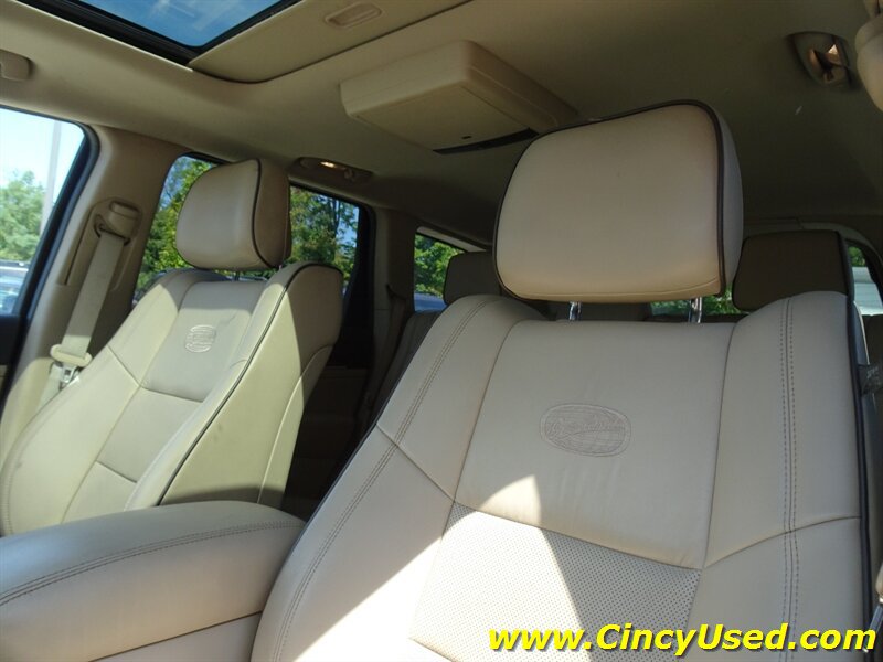 Used 2011 Jeep Grand Cherokee Overland AWD/4WD image 11