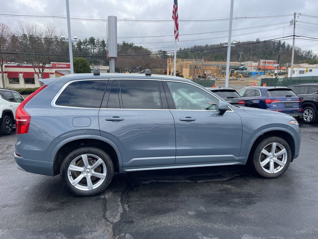 Used 2022 Volvo XC90 T5 Momentum AWD/4WD image 8