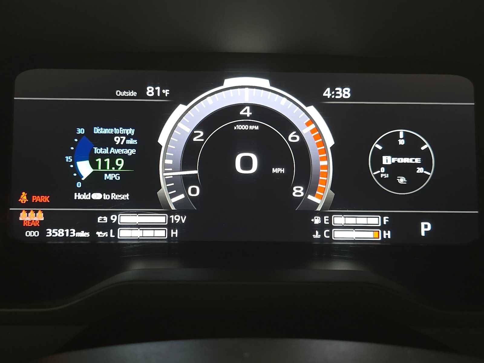 Used 2024 Toyota Tundra Limited AWD/4WD image 12