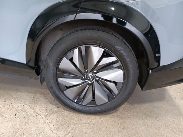 Certified 2024 Nissan Ariya AWD image 35