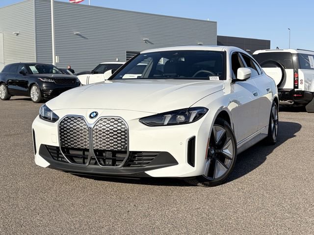 Used 2025 BMW i4 eDrive40 w/ Parking Assistance Package image 3