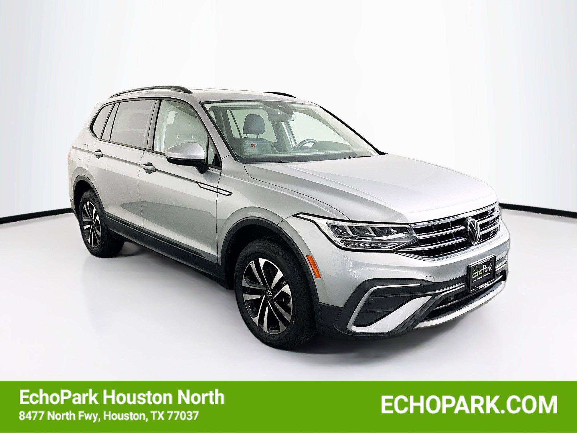 Used 2022 Volkswagen Tiguan S FWD image 1