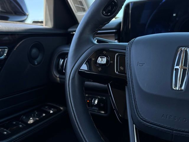 Used 2025 Lincoln Aviator Reserve w/ Illumination Package image 12