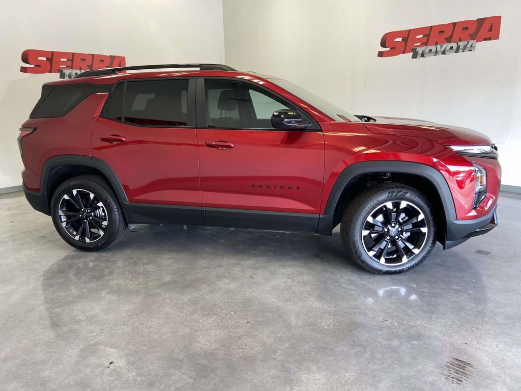 Used 2026 Chevrolet Equinox RS w/ Convenience Package III image 2