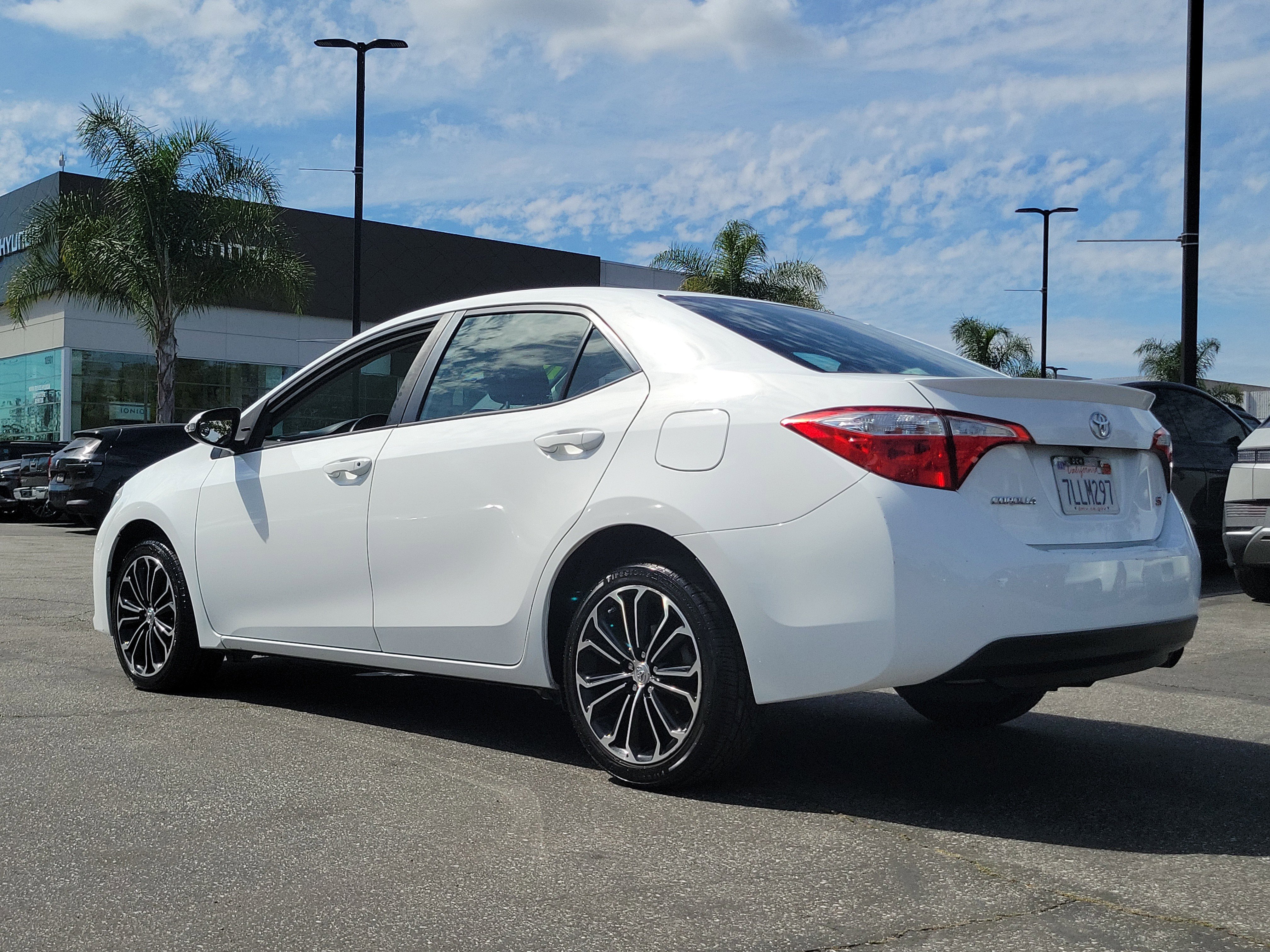 Used 2015 Toyota Corolla S image 6