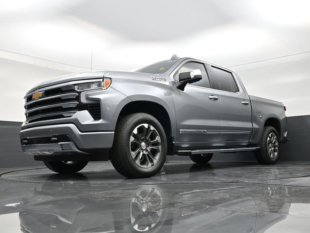 Used 2025 Chevrolet Silverado 1500 High Country RWD image 21