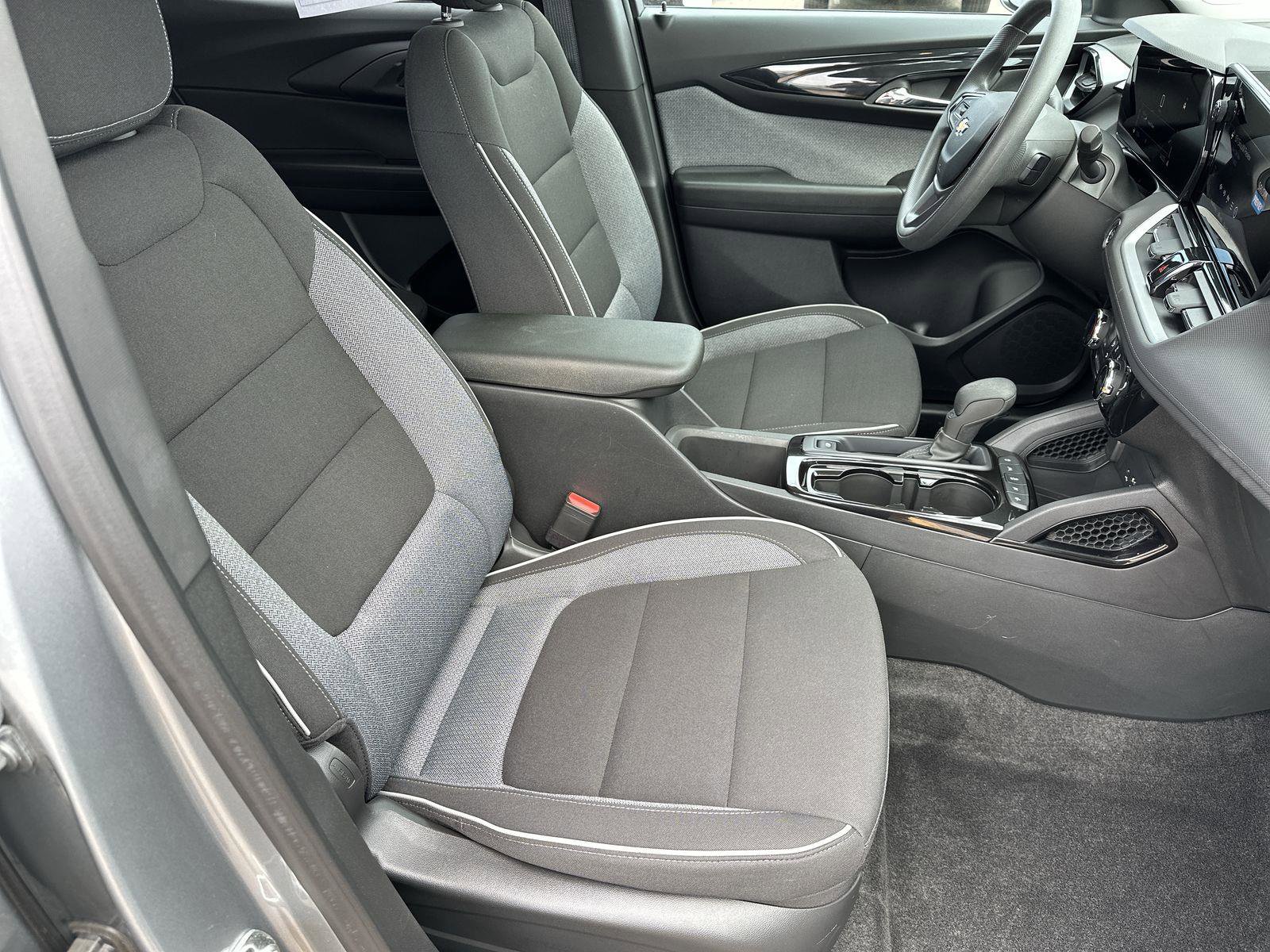 Certified 2024 Chevrolet TrailBlazer LT w/ Driver Confidence Package image 26