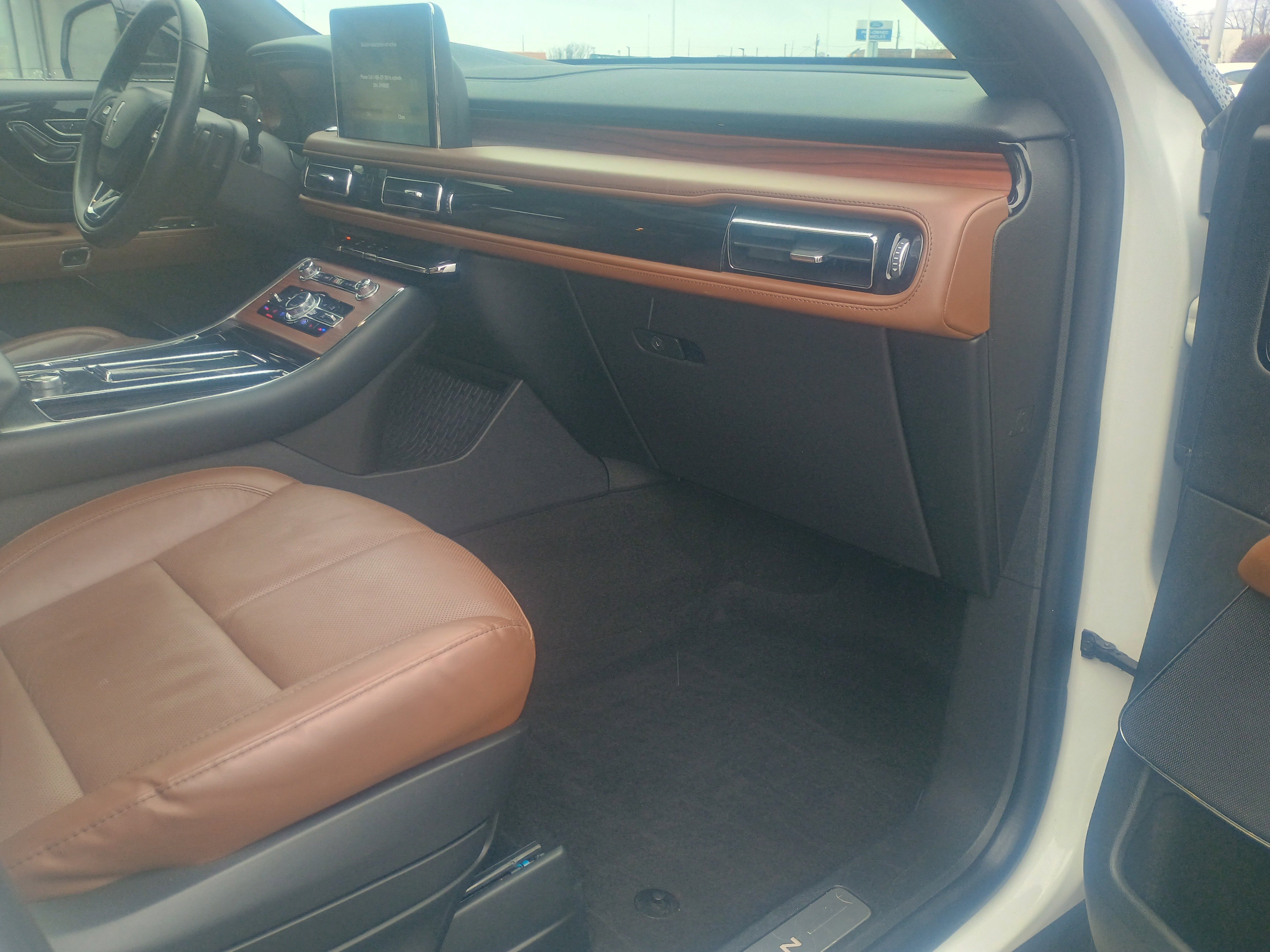 Used 2023 Lincoln Aviator Reserve image 18