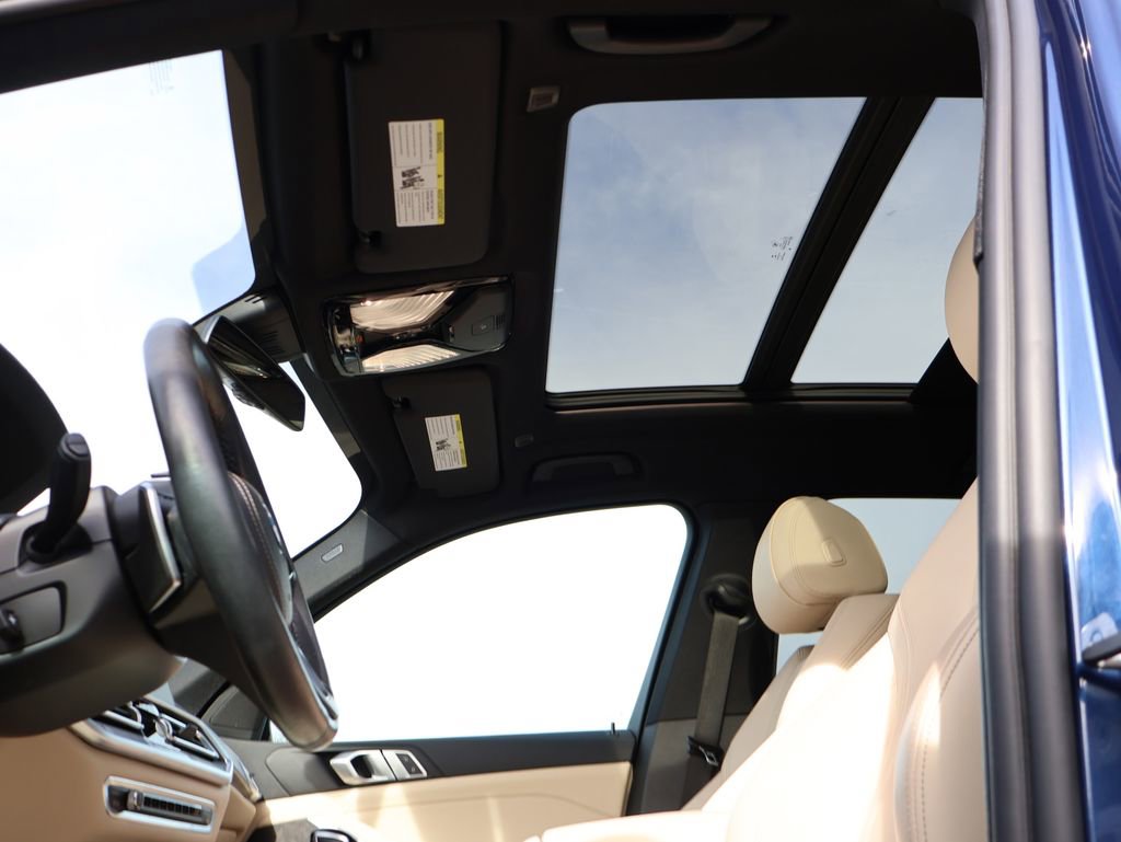 Used 2022 BMW X5 xDrive40i w/ Premium Package image 43