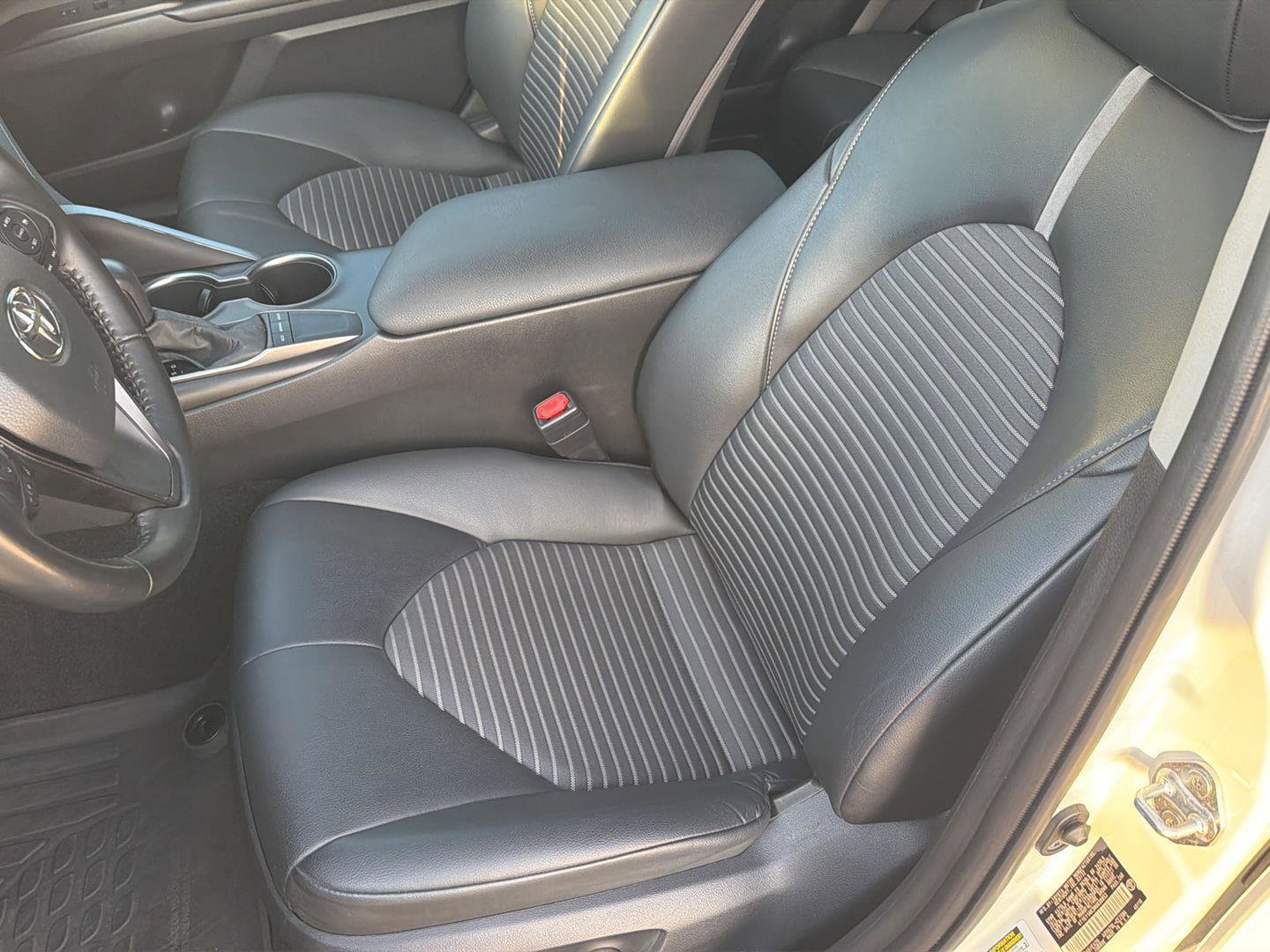 Certified 2022 Toyota Camry SE FWD image 29