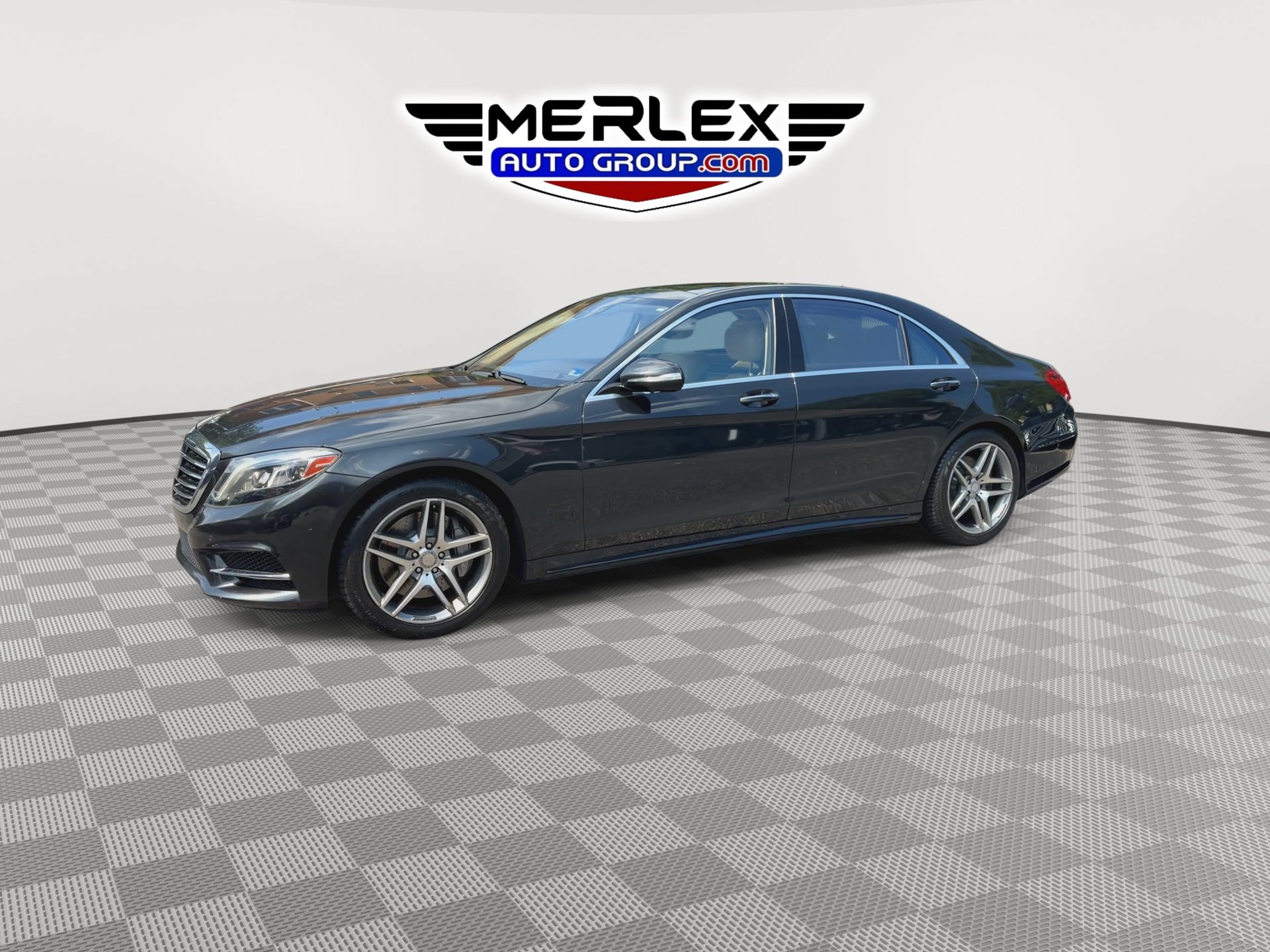 Used 2015 Mercedes-Benz S 550 4MATIC Sedan image 4