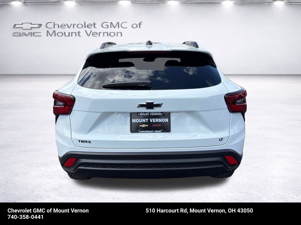 New 2026 Chevrolet Trax LT w/ Driver Confidence Package FWD image 4