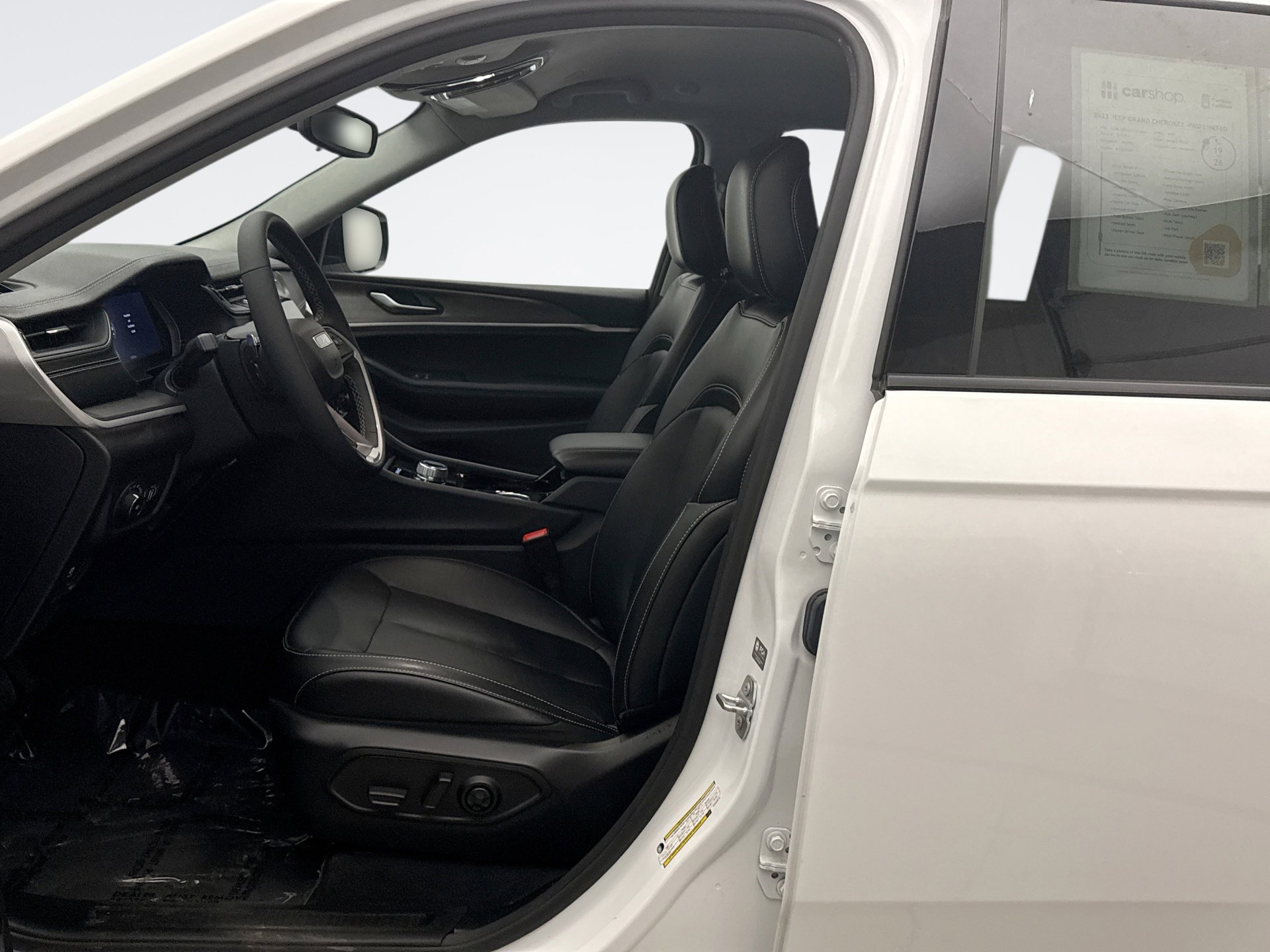 Used 2023 Jeep Grand Cherokee Limited AWD/4WD image 11
